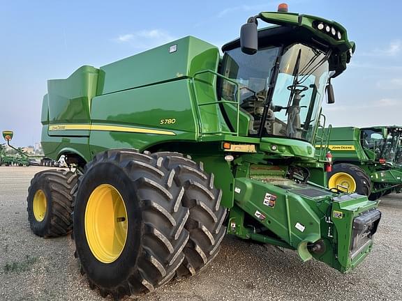 Image of John Deere S780 equipment image 2