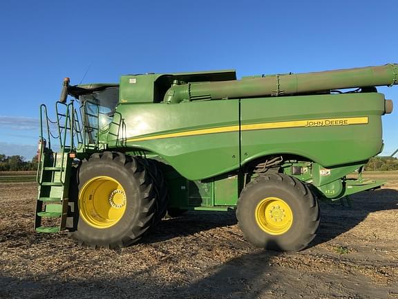 Image of John Deere S780 equipment image 3