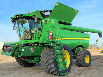 Main image John Deere S780