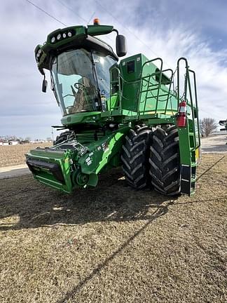 Image of John Deere S780 equipment image 2