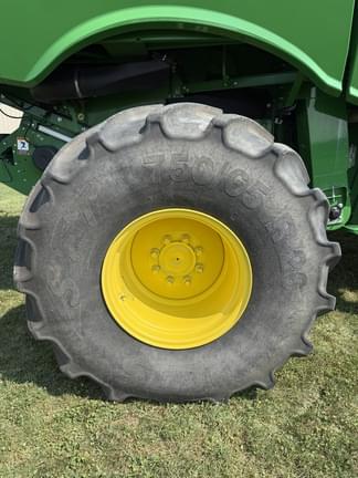 Image of John Deere S780 equipment image 2