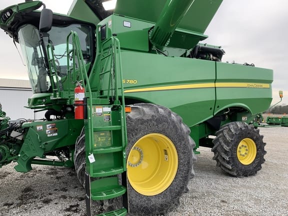 Main image John Deere S780