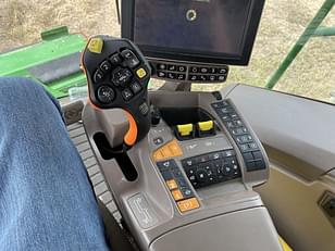 Main image John Deere S780 28