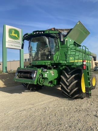 Main image John Deere S780