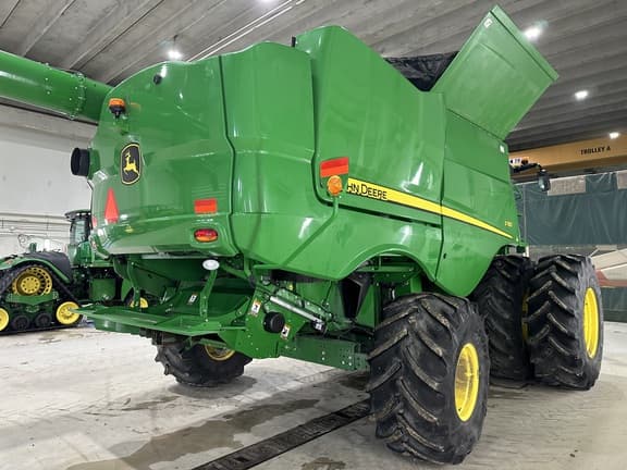 Image of John Deere S780 equipment image 2