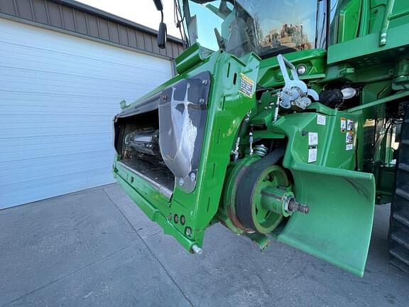 Image of John Deere S780 equipment image 3