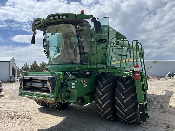 Image of John Deere S780 equipment image 2