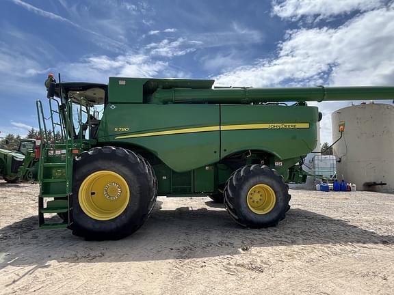 Image of John Deere S780 equipment image 4