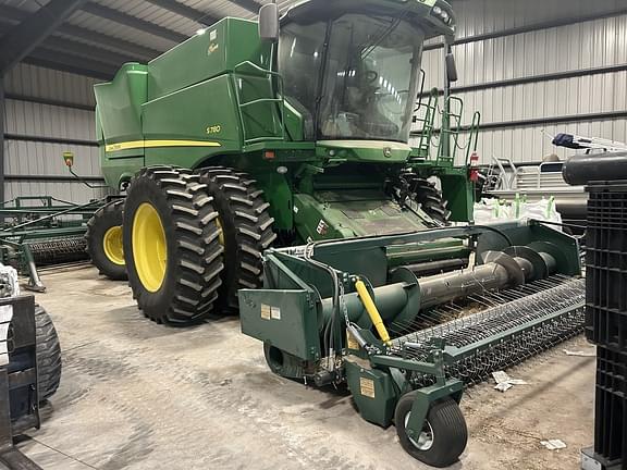 Image of John Deere S780 equipment image 2