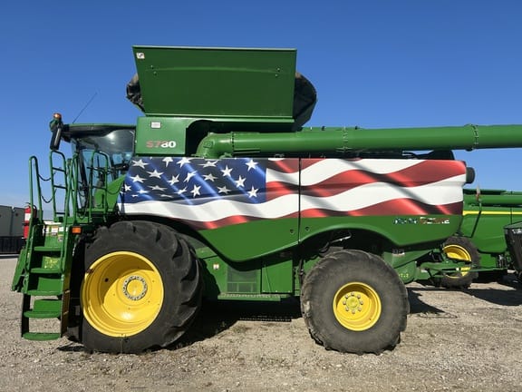 2020 John Deere S780 Equipment Image0
