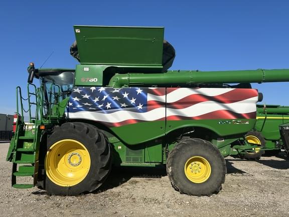 Image of John Deere S780 Primary image