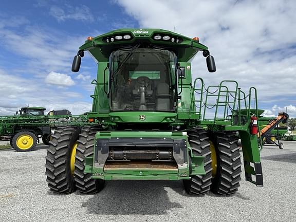 Image of John Deere S780 equipment image 2