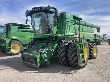Main image John Deere S780
