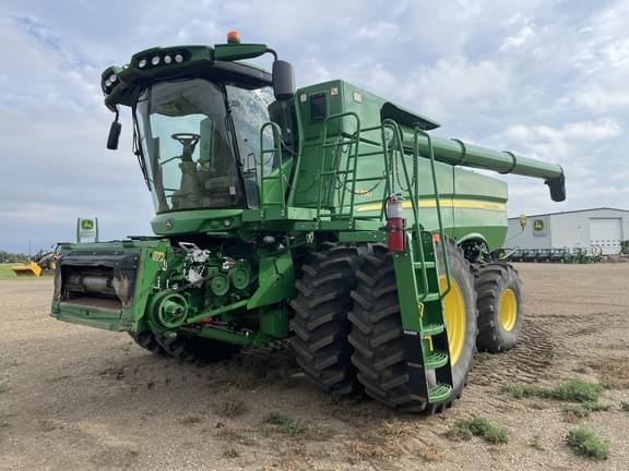 Image of John Deere S780 Primary image