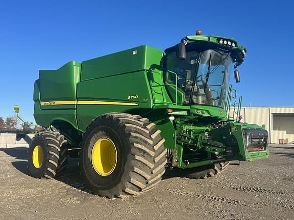 Image of John Deere S780 equipment image 4