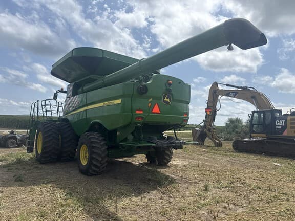 Image of John Deere S780 equipment image 3