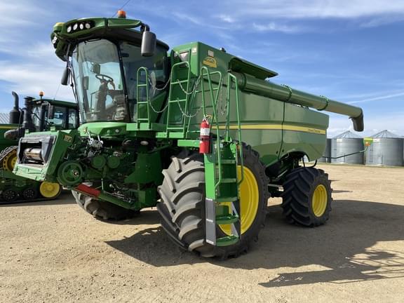 Image of John Deere S780 Primary image