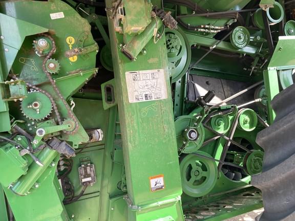 Image of John Deere S780 equipment image 4