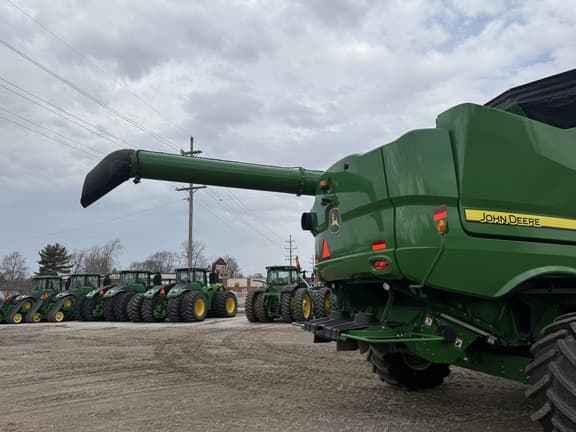 Image of John Deere S780 equipment image 3