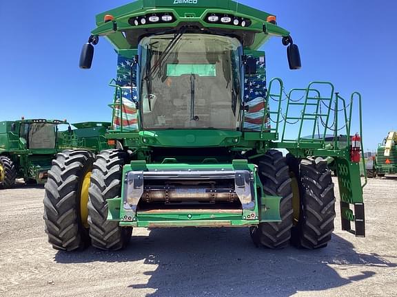 Image of John Deere S780 equipment image 1