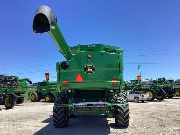 Image of John Deere S780 equipment image 4