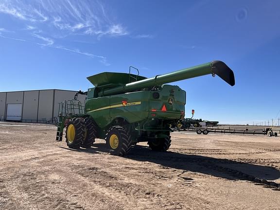 Image of John Deere S780 equipment image 2