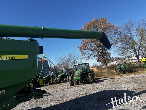 Image of John Deere S780 equipment image 4