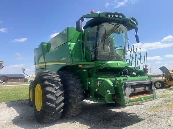 Image of John Deere S780 equipment image 1