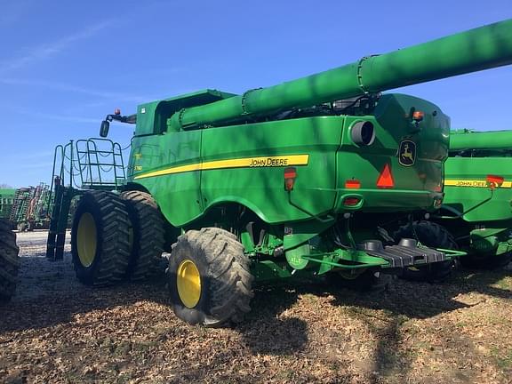 Image of John Deere S780 equipment image 2