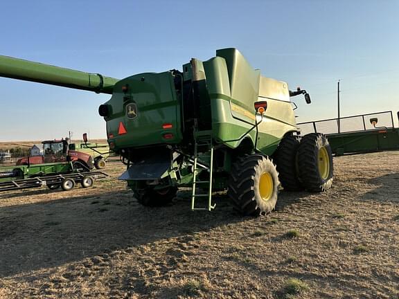 Image of John Deere S780 equipment image 3