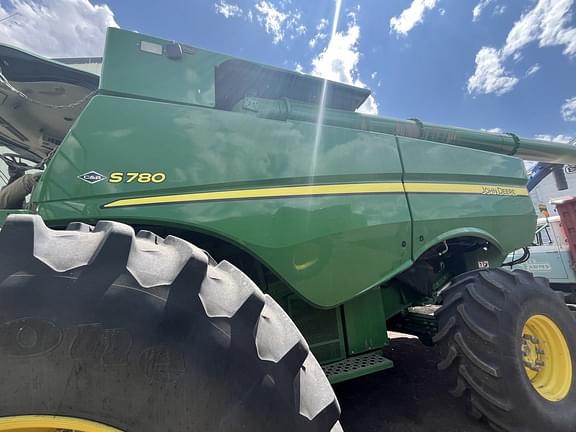 Image of John Deere S780 equipment image 4