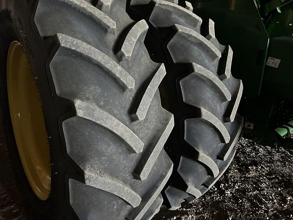 Image of John Deere S780 equipment image 4