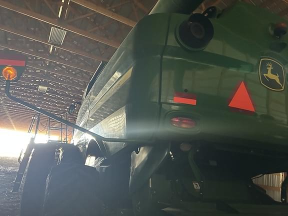 Image of John Deere S780 equipment image 3