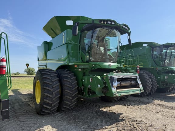 2020 John Deere S780 Equipment Image0
