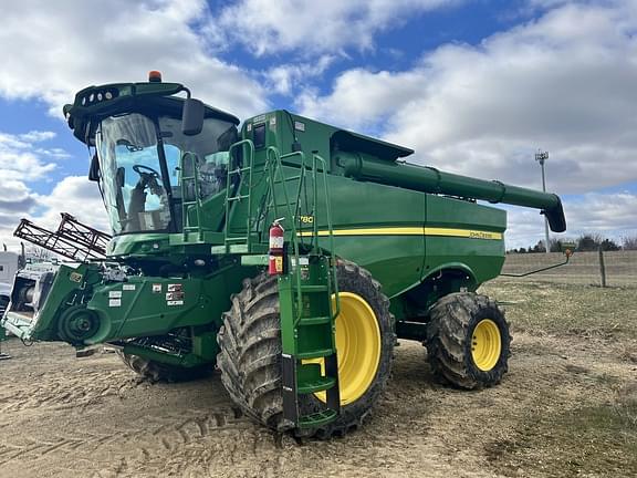 Image of John Deere S780 equipment image 1