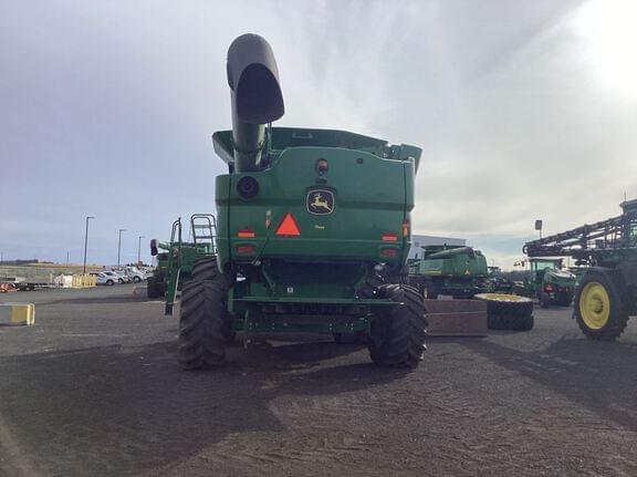 Image of John Deere S780 equipment image 4