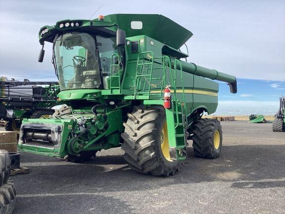 Image of John Deere S780 equipment image 1