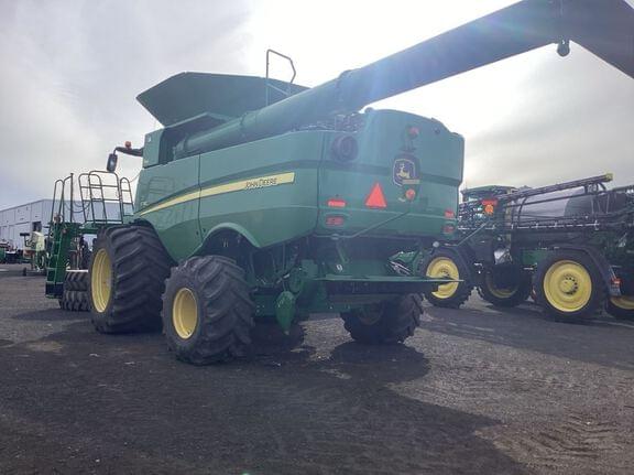 Image of John Deere S780 equipment image 3