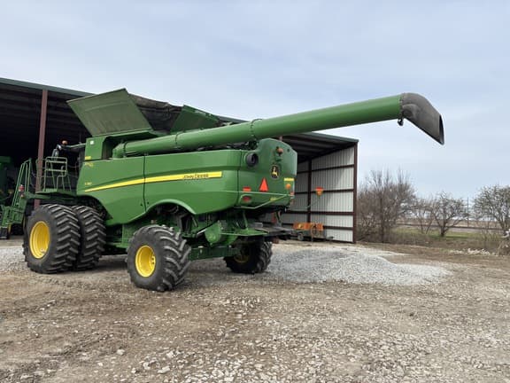 Image of John Deere S780 equipment image 3