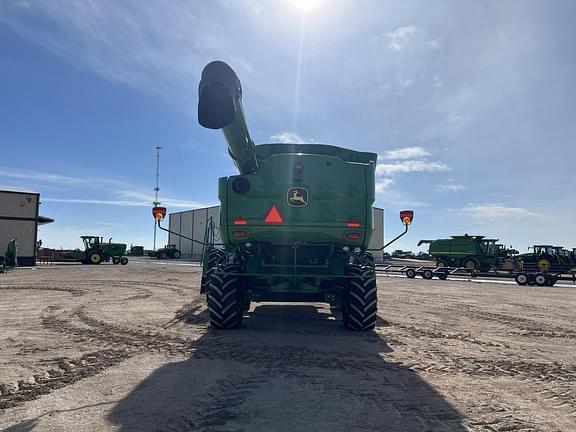 Image of John Deere S780 equipment image 3