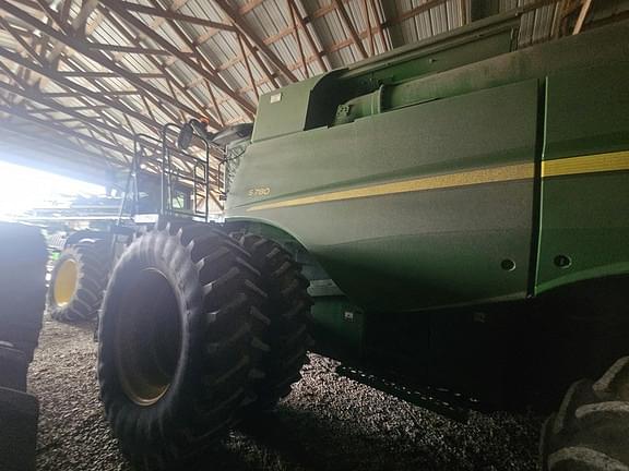 Image of John Deere S780 equipment image 3