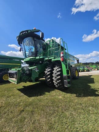 Image of John Deere S780 equipment image 2