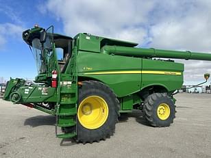 Main image John Deere S780 1