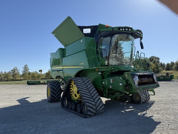 Image of John Deere S780 equipment image 1