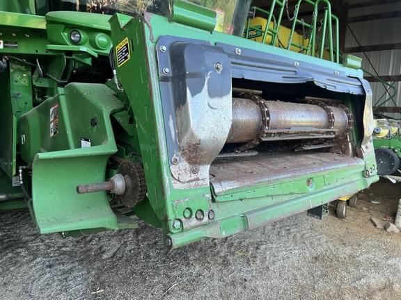 Image of John Deere S780 equipment image 4