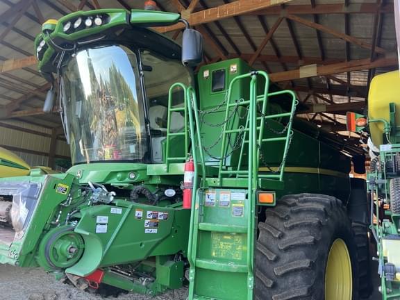 Image of John Deere S780 equipment image 2