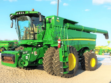 Main image John Deere S780