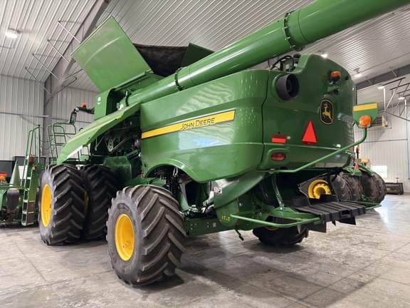 Image of John Deere S780 equipment image 4