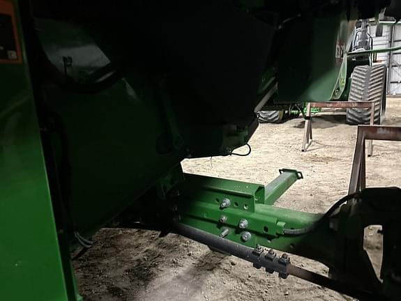 Image of John Deere S780 equipment image 4