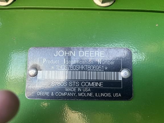 Image of John Deere S780 equipment image 2